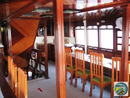 Fotos do restaurante do barco hotel TUMBIRA